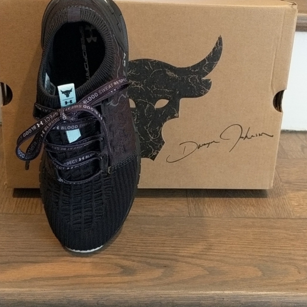Under Armor Black Speedform HOVR Phantom Rock NIB Size 6.5 - Picture 2 of 5